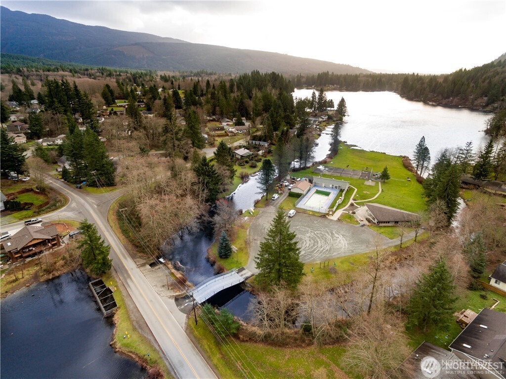 530 Rainbow Drive Sedro Woolley WA 98284