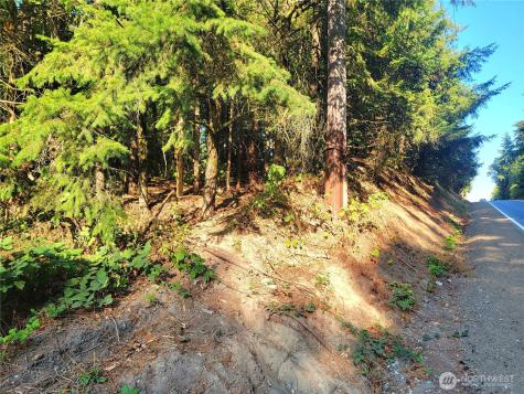 1858 NE Mcwilliams Road Bremerton WA 98311