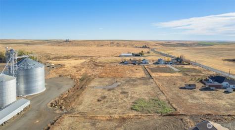 601 E 1st Street Waterville WA 98858