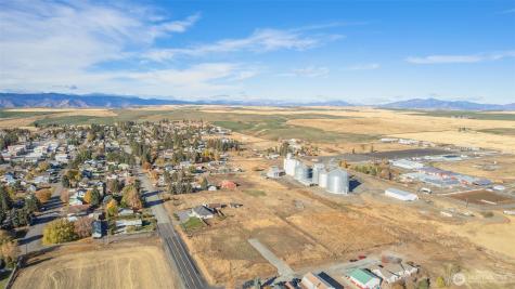 601 E 1st Street Waterville WA 98858