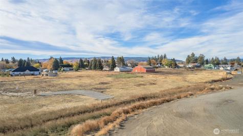 601 E 1st Street Waterville WA 98858