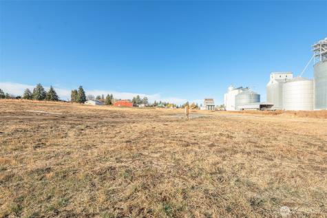 601 E 1st Street Waterville WA 98858
