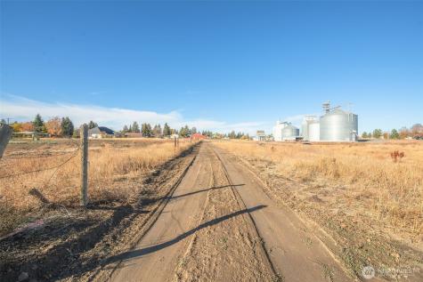601 E 1st Street Waterville WA 98858
