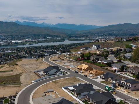 834 NE Tyler Place East Wenatchee WA 98802