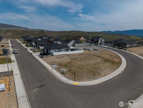 834 NE Tyler Place East Wenatchee WA 98802