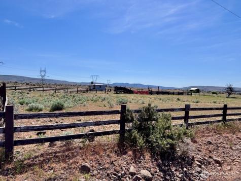 4 Secret Canyon Road Ellensburg WA 98926