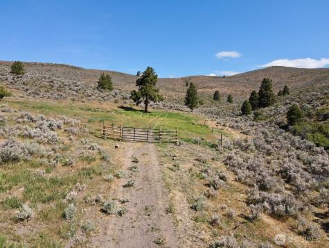 4 Secret Canyon Road Ellensburg WA 98926