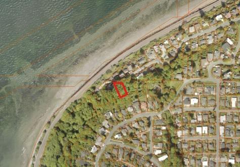 32 NW Esplanade Seattle WA 98117