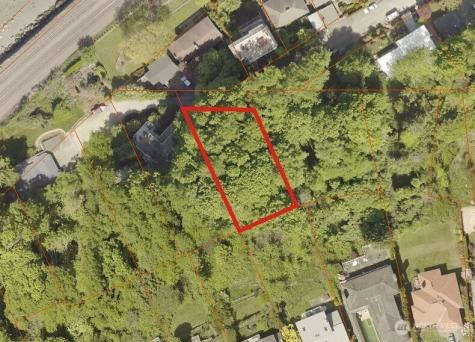 32 NW Esplanade Seattle WA 98117