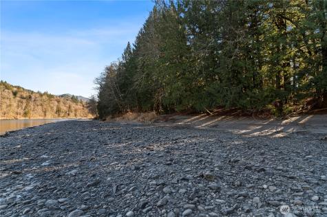 43618 Scenic River Court Concrete WA 98237