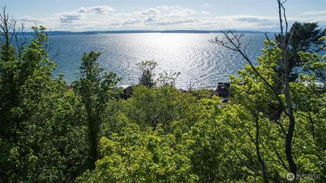 5426 Beach Drive SW Seattle WA 98136