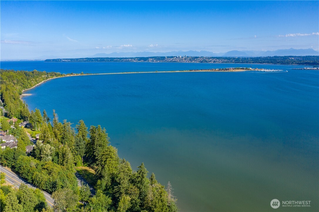 5368 Canvasback Loop Blaine WA 98230