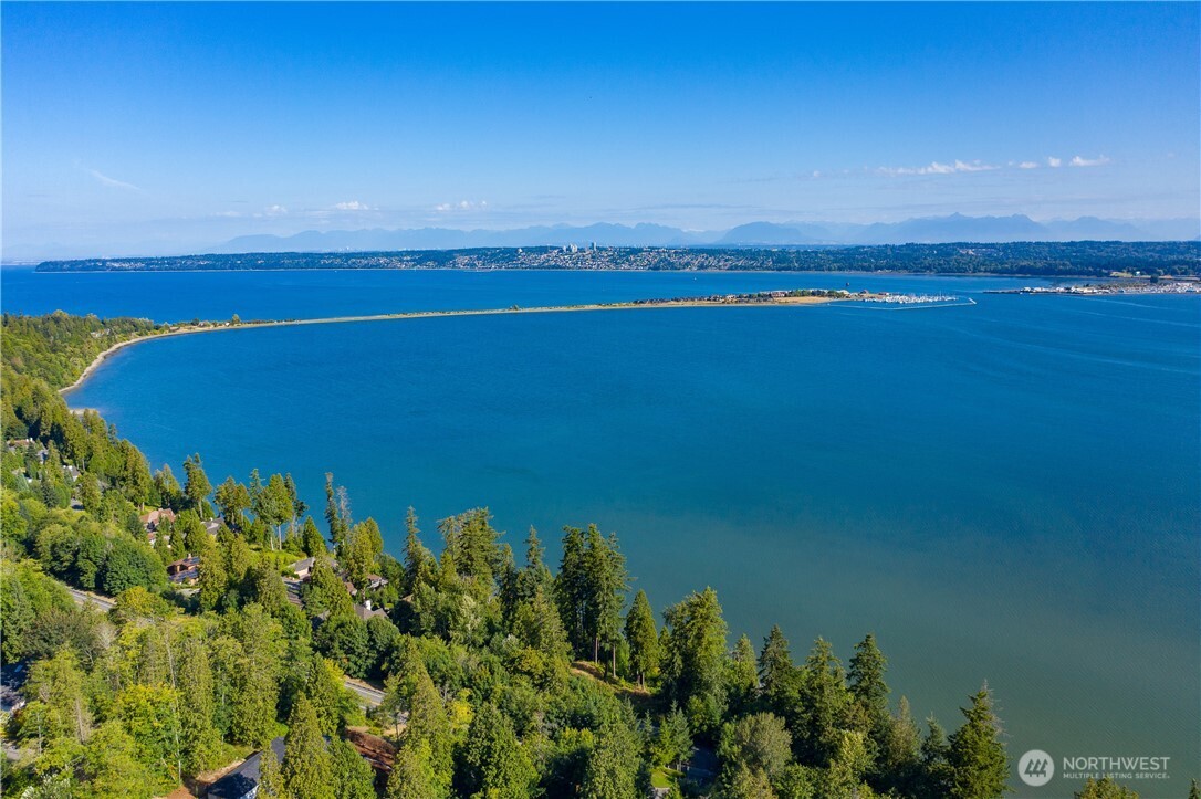 5368 Canvasback Loop Blaine WA 98230