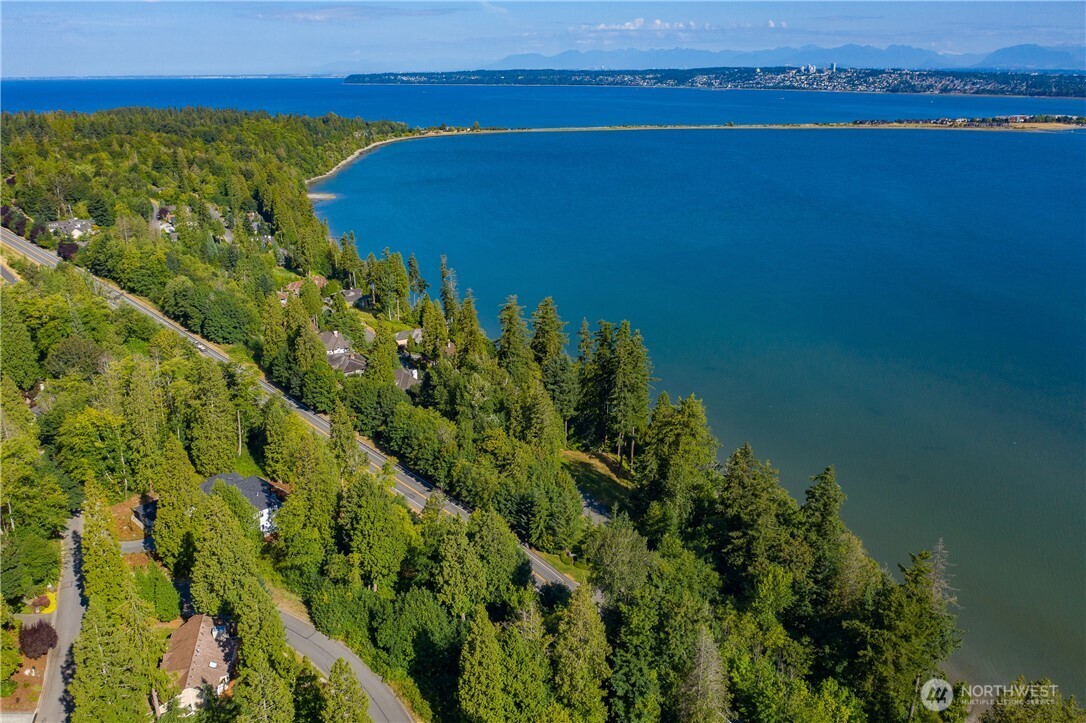 5368 Canvasback Loop Blaine WA 98230