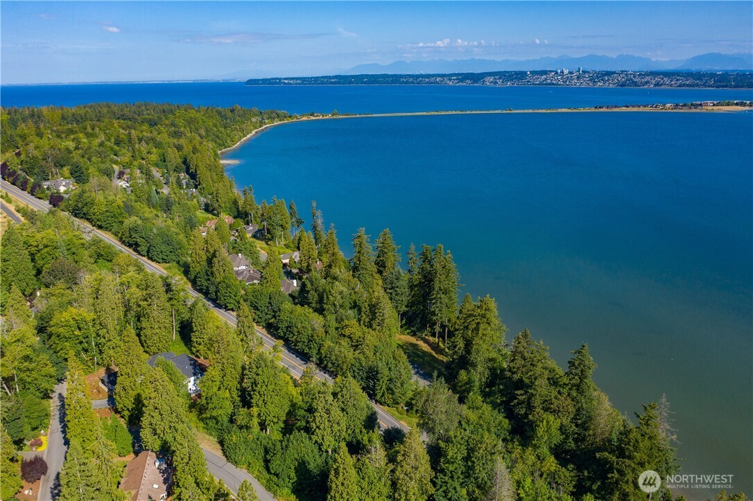 5368 Canvasback Loop Blaine WA 98230