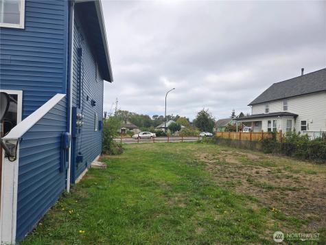 1409 E Marine View Drive Everett WA 98201