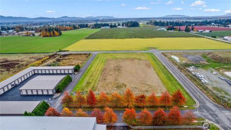 602 Redwood Road Lynden WA 98264