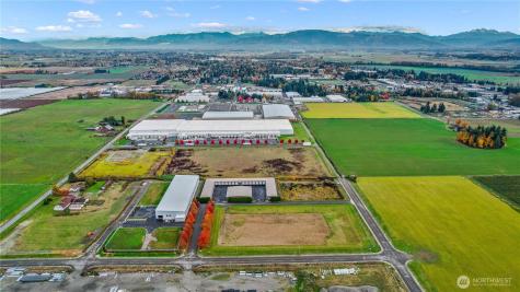602 Redwood Road Lynden WA 98264