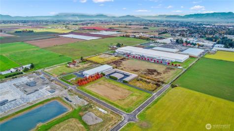 602 Redwood Road Lynden WA 98264
