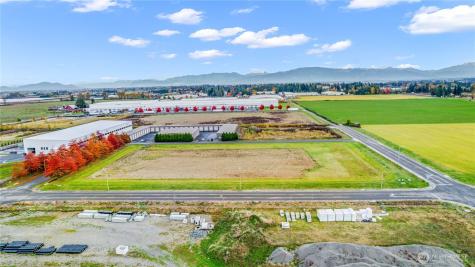 602 Redwood Road Lynden WA 98264