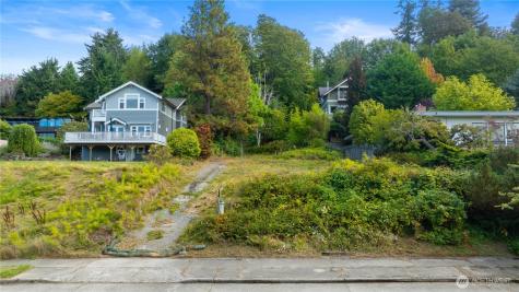 7558 45th Avenue SW Seattle WA 98136