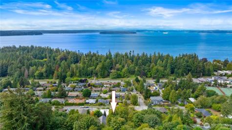 7558 45th Avenue SW Seattle WA 98136
