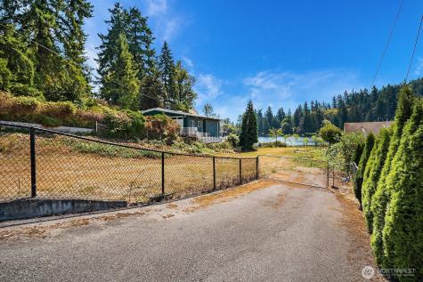 13059 SE 76th Street Newcastle WA 98056