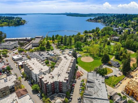 9833 NE 120th Place Kirkland WA 98034