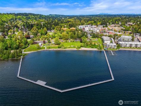 9833 NE 120th Place Kirkland WA 98034