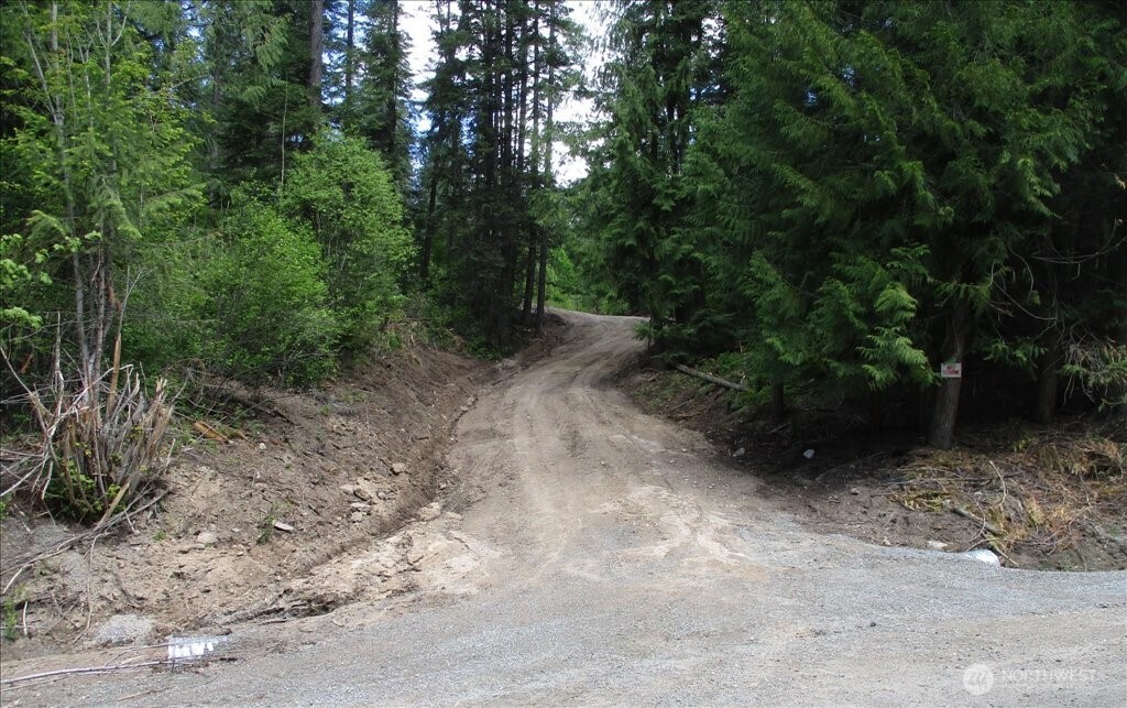 18 Miner Road Mead WA 99021