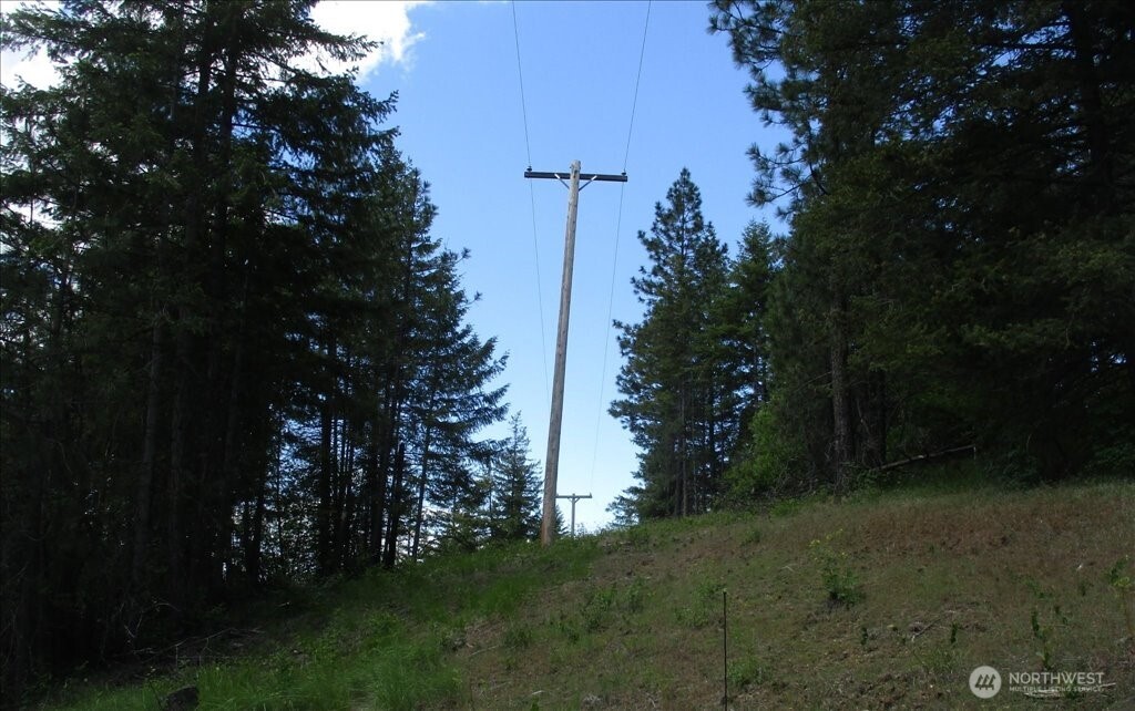 18 Miner Road Mead WA 99021