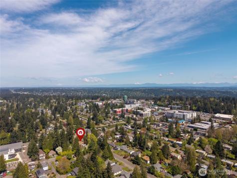 17427 10th Avenue NE Shoreline WA 98155