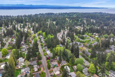 119 N 205th Street Shoreline WA 98133