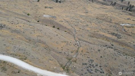 15 Pine Bluff Oroville WA 98844