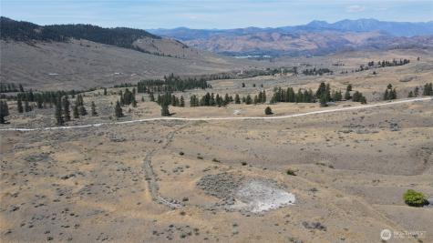 15 Pine Bluff Oroville WA 98844