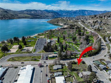325 W Highland Avenue Chelan WA 98816