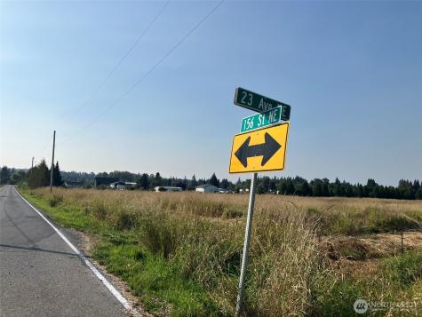 23 156th Street NE Marysville WA 98271
