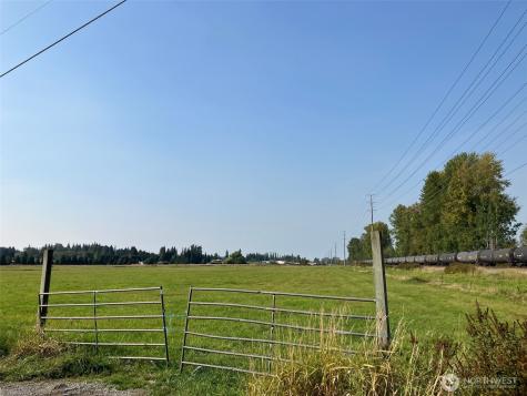23 156th Street NE Marysville WA 98271