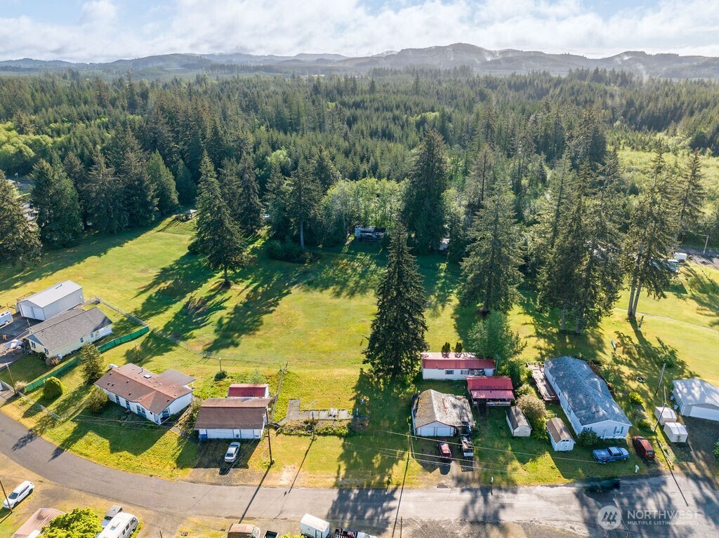 95 W Fairway Drive Elma WA 98541