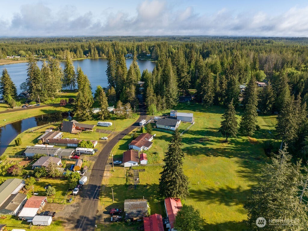 95 W Fairway Drive Elma WA 98541