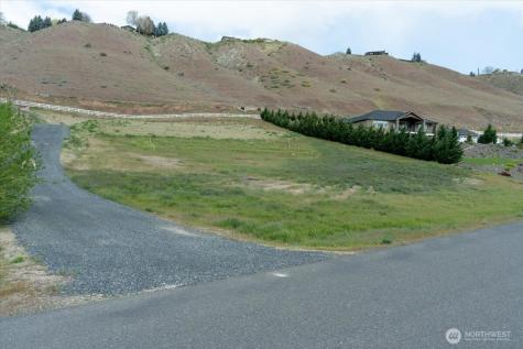 3085 Martin Place East Wenatchee WA 98802