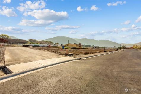 125 Freedom Hills Cashmere WA 98815