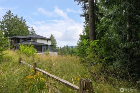 557 Whitecap Road Bellingham WA 98229