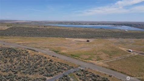 41 Banks Lake View Road Coulee City WA 99115