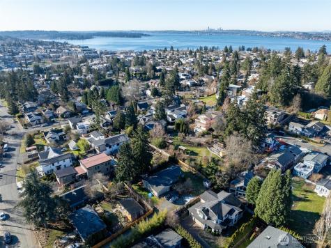 1043 5th Street Kirkland WA 98033