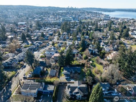 1043 5th Street Kirkland WA 98033
