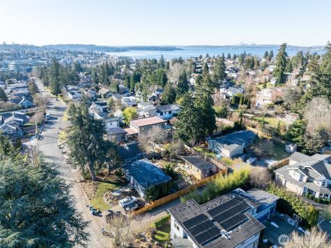 1043 5th Street Kirkland WA 98033