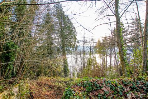 610 Columbia Street Cathlamet WA 98612
