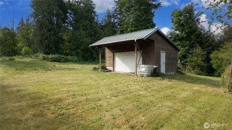 70 Saratoga Drive Hat Island WA 98206