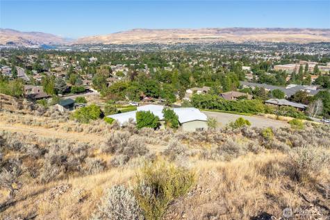 1 Skyline Drive Wenatchee WA 98801